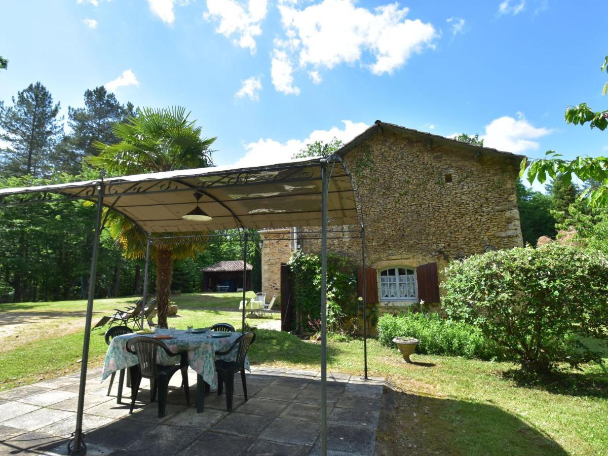 Cosy Holiday Home In Lantheuil With Garden Villefranche-du-Périgord Exterior foto