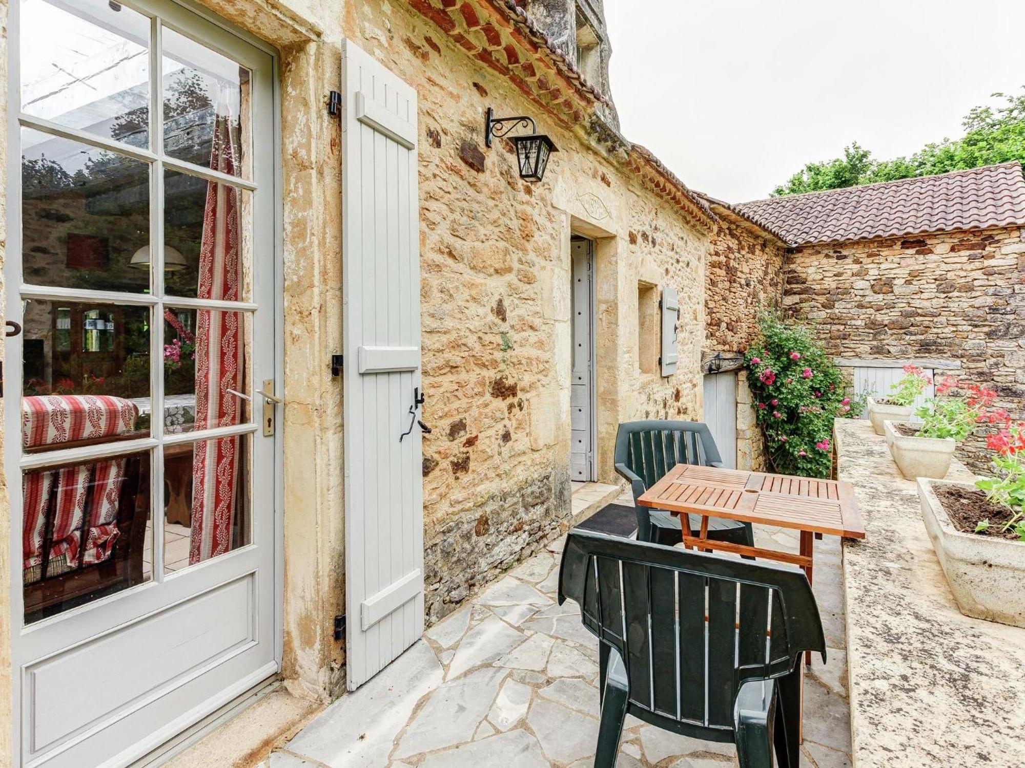 Cosy Holiday Home In Lantheuil With Garden Villefranche-du-Périgord Exterior foto
