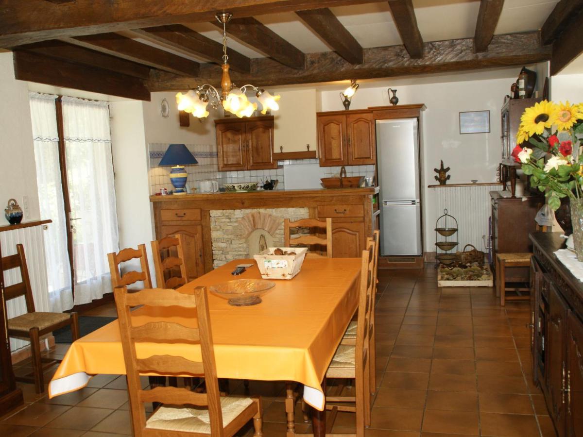 Cosy Holiday Home In Lantheuil With Garden Villefranche-du-Périgord Exterior foto